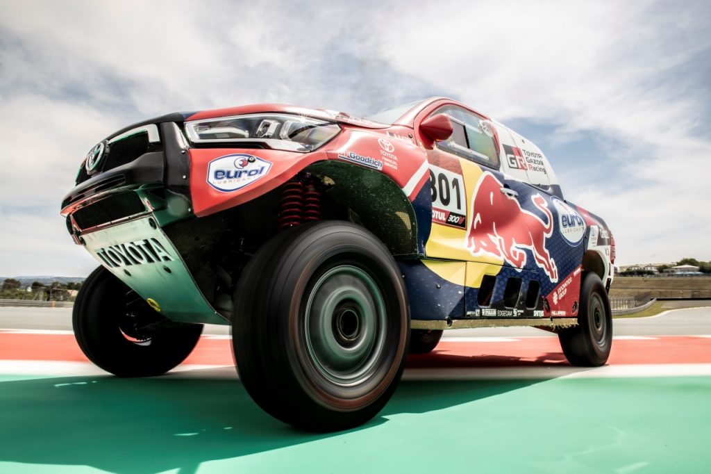 Přípravy na Dakar: Toyota chystá čtyři posádky a nový Hilux | Toyota Life