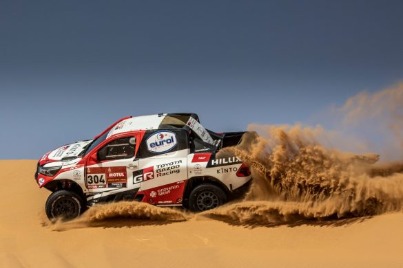 Přípravy na Dakar: Toyota chystá čtyři posádky a nový Hilux | Toyota Life