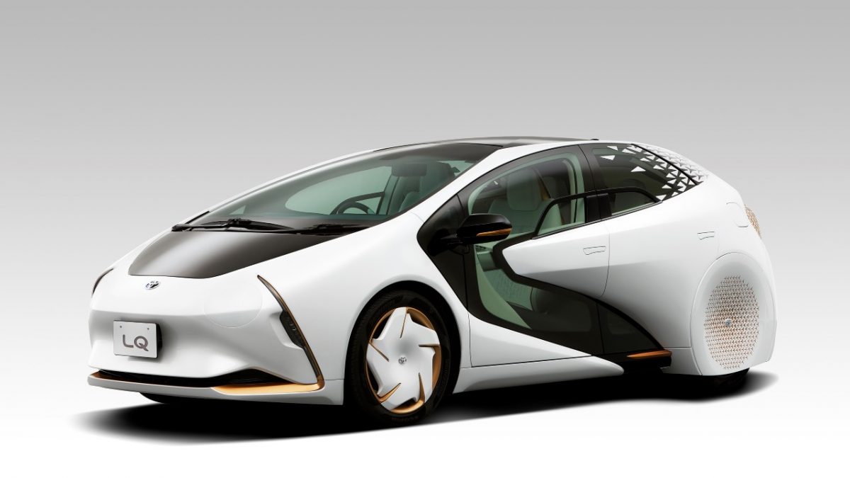 Na olympiádě jezdí futuristická vozítka od Toyoty. Pomáhají i roboti