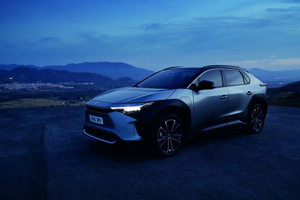 bZ4X: První elektromobil od Toyoty konečně odhalen | Toyota Life
