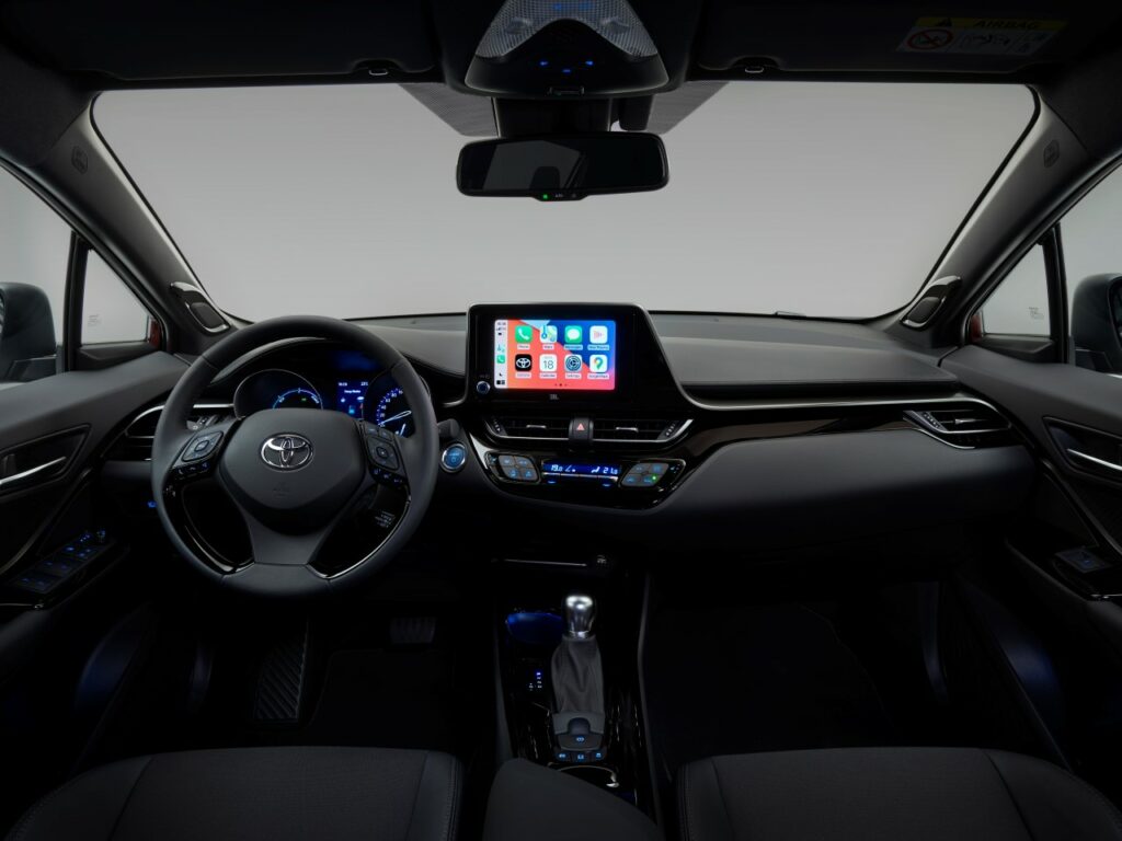 C-HR pro rok 2022: Nový odstín, jiná kola, modernější technologie | Toyota Life