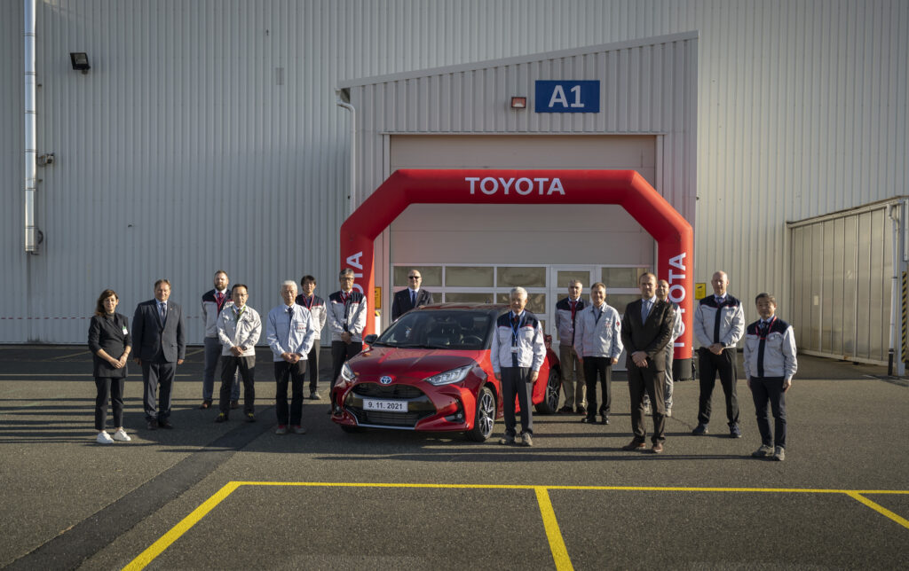 Toyota dnes v Kolíně zahájila výrobu hybridního modelu Yaris | Toyota Life