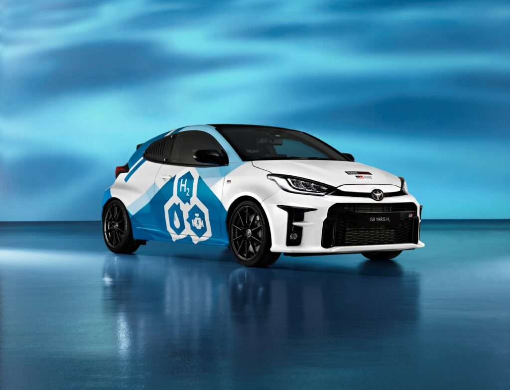 Neuvěříte, které auto bude jezdit na vodík | Toyota Life