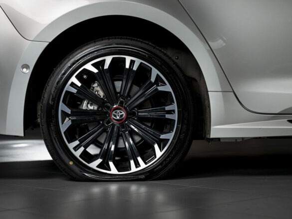 Co dělat při defektu pneumatiky: Je lepší rezerva nebo lepicí sada? | Toyota Life