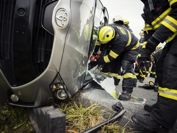 Auta v příkopu a jeden mrtvý. Byli jsme u výcviku záchranářů | Toyota Life