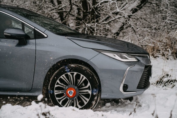 Aby vás sníh nezaskočil: Jak nasadit sněhové řetězy? | Toyota Life