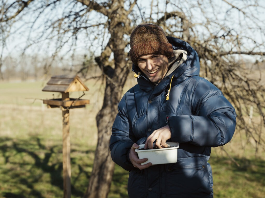 Prokop Pithart radí, jak v zimě správně krmit ptáky | Toyota Life