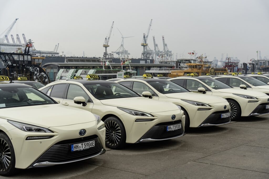 Vodík v Evropě: Nizozemsko staví elektrárnu, Německo pořizuje taxíky | Toyota Life