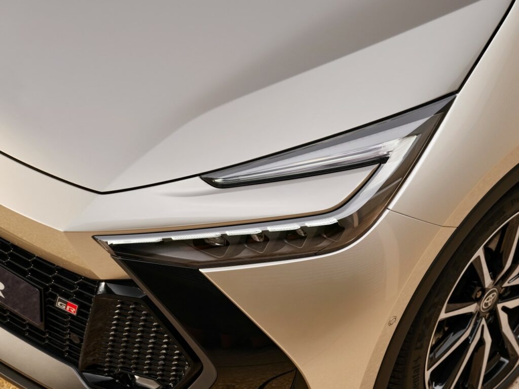 Toyota C-HR přijíždí ještě odvážnější a poprvé i jako plug-in hybrid | Toyota Life
